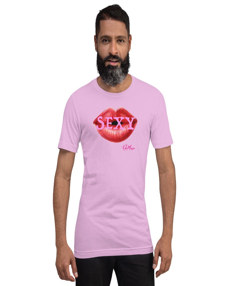 Lilac T-shirt with bold red lips with a sexy design text